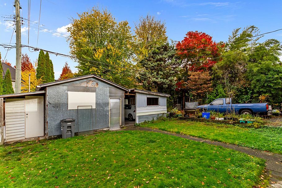 1615 Adanac Street Vancouver, BC - 25