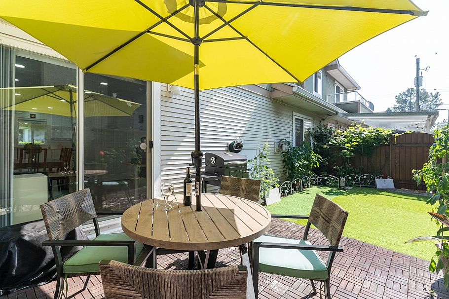 2 1233 W 16th Street North Vancouver, BC - 36