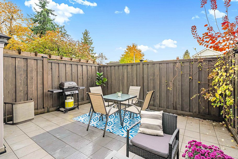 12 1255 E 15th Avenue Vancouver, BC - 4