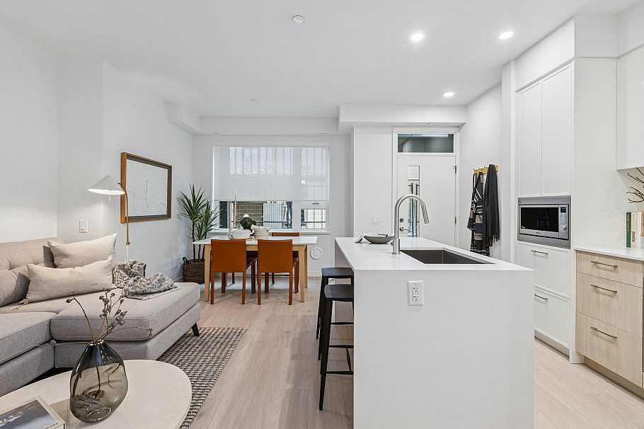 109 948 Lytton Street North Vancouver, BC - 13