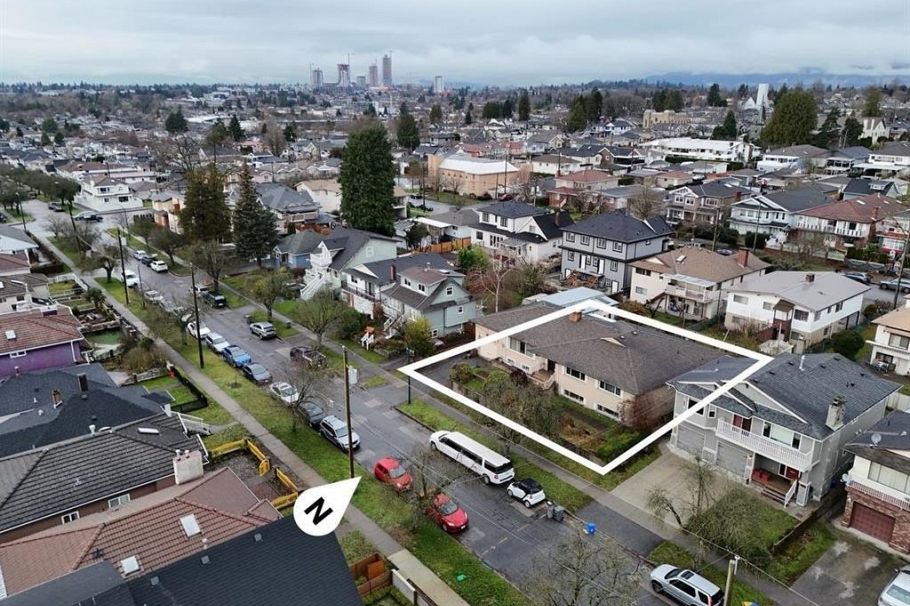 753 E 55th Avenue Vancouver, BC - 13