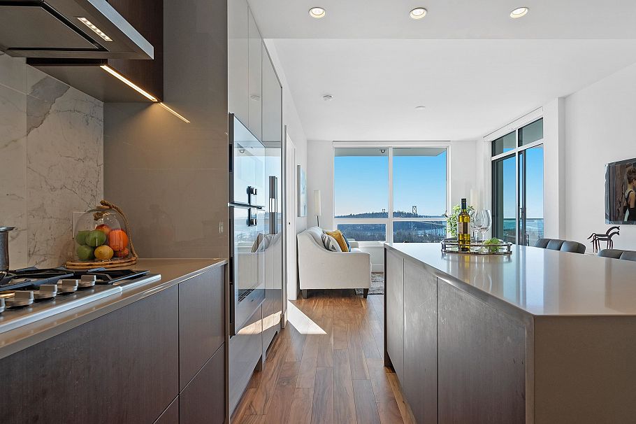 2004 1632 Lions Gate Lane North Vancouver, BC - 16