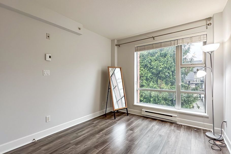 403 3811 Hastings Street Burnaby, BC - 10