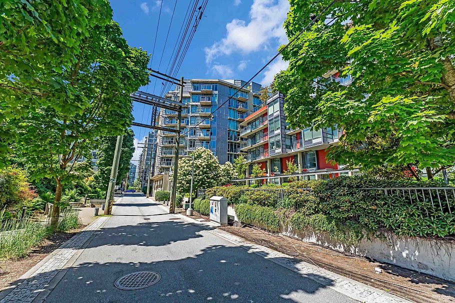 1002 88 W 1st Avenue Vancouver, BC - 29