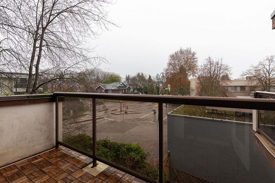 306 1775 W 10th Avenue Vancouver, BC - 25