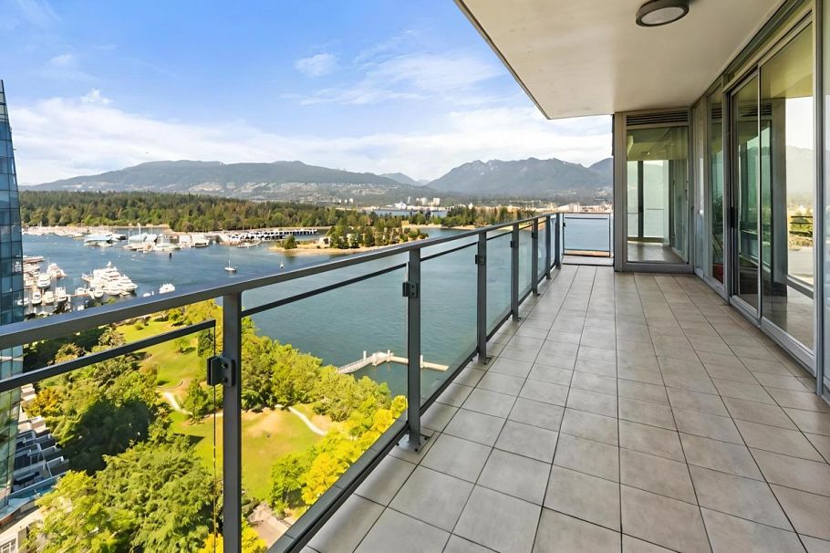 2101 1169 W Cordova Street Vancouver, BC - 12