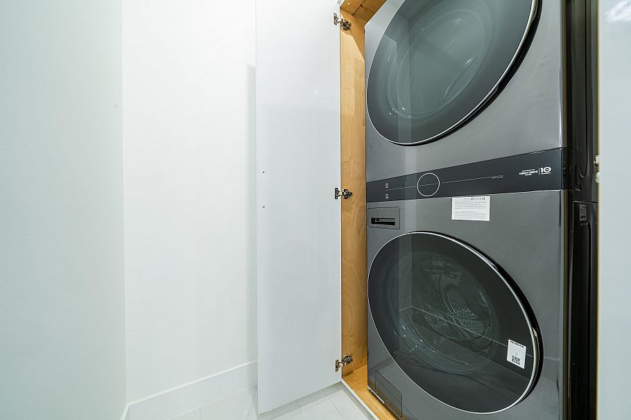 2172 E 46th Avenue Vancouver, BC - 25