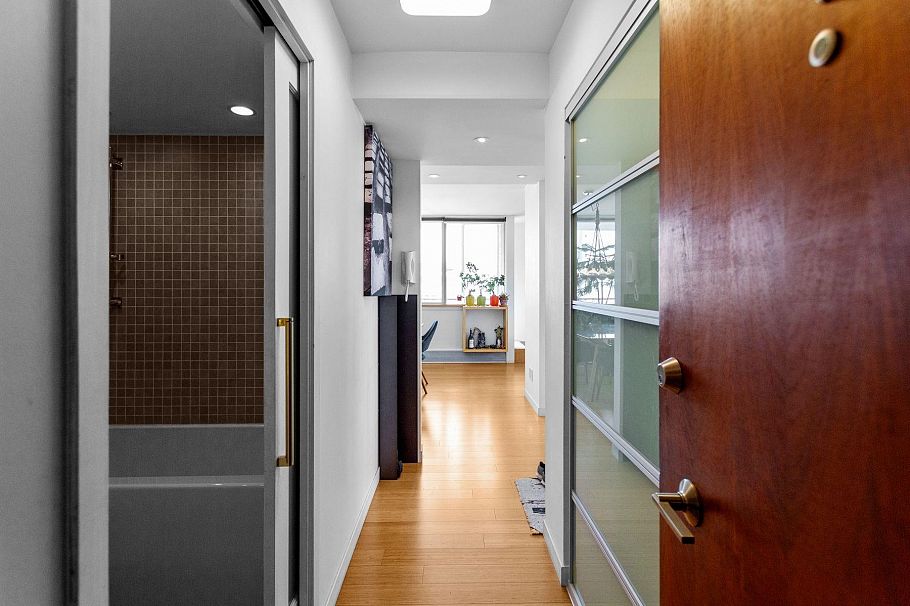 1850 Comox Street Vancouver, BC - 28