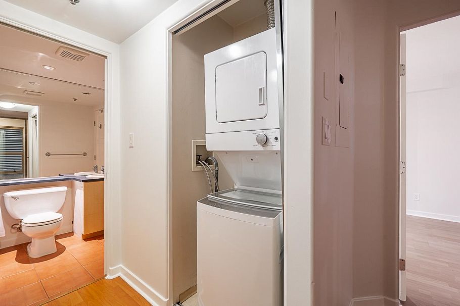 311 819 Hamilton Street Vancouver, BC - 35