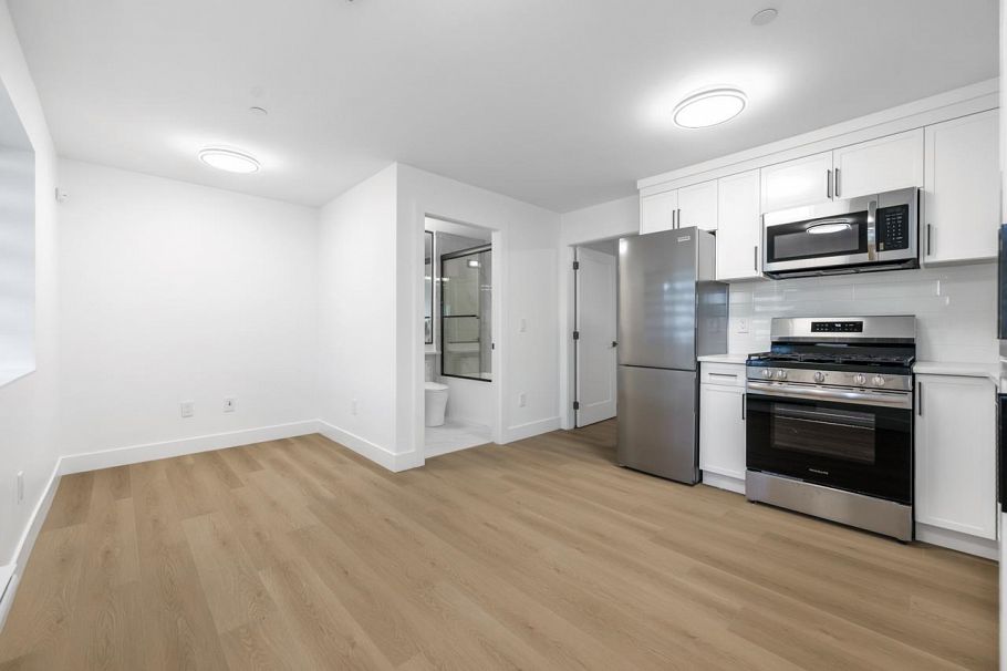 1724 E 64th Avenue Vancouver, BC - 24