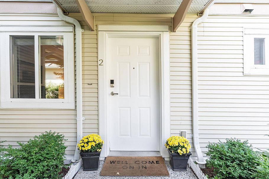 2 1233 W 16th Street North Vancouver, BC - 4