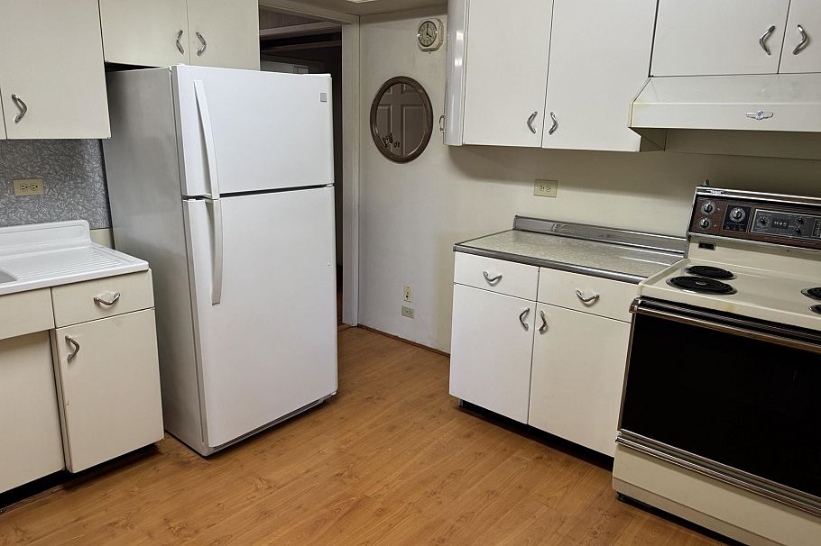 3616 Oxford Street Vancouver, BC - 16