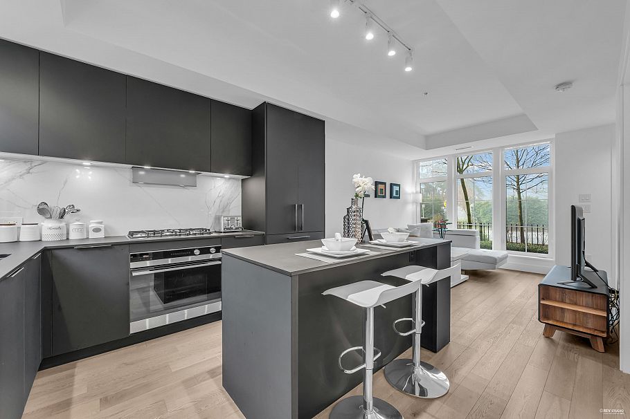 118 2070 Curling Road North Vancouver, BC - 6