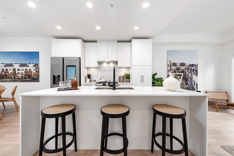 135 535 E 2nd Street North Vancouver, BC - 4