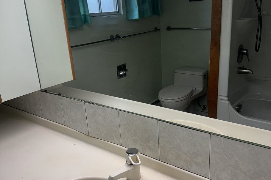 3616 Oxford Street Vancouver, BC - 13