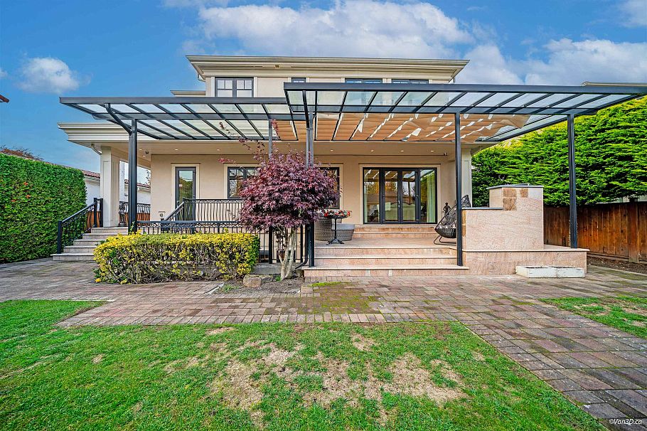 1332 W 47th Avenue Vancouver, BC - 38