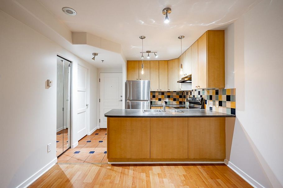 311 819 Hamilton Street Vancouver, BC - 15