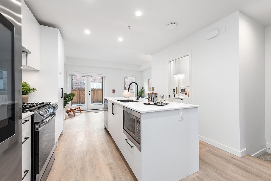 135 535 E 2nd Street North Vancouver, BC - 5