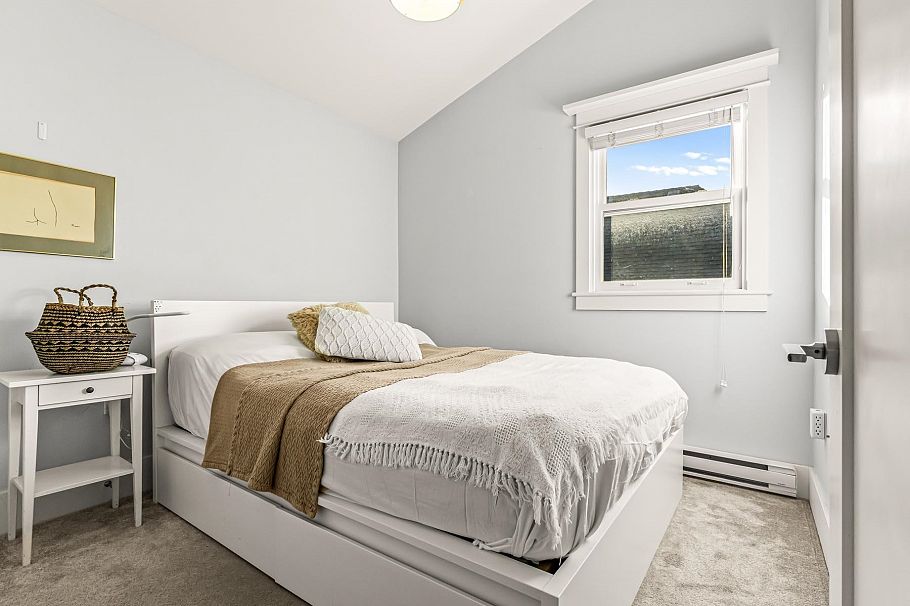 437 Vernon Drive Vancouver, BC - 23