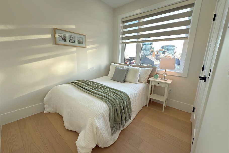 1554 W 66th Avenue Vancouver, BC - 9