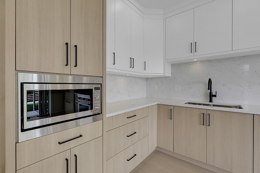 1 3695 E 26 Avenue Vancouver, BC - 12