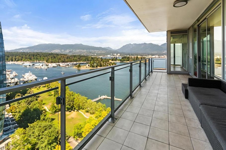 2101 1169 W Cordova Street Vancouver, BC - 11