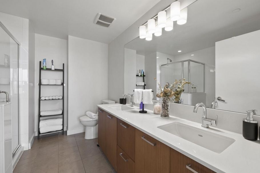 2601 1372 Seymour Street Vancouver, BC - 23