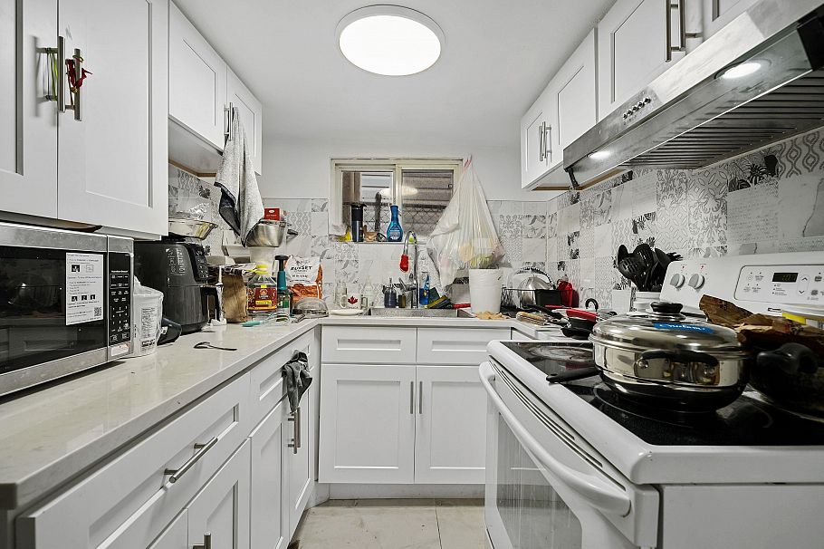 2316 Nanaimo Street Vancouver, BC - 16