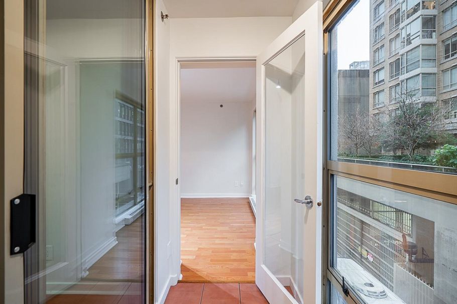 311 819 Hamilton Street Vancouver, BC - 30