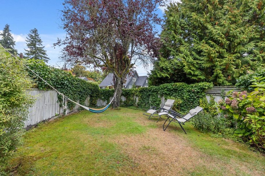 1926 Aspen Avenue Vancouver, BC - 37