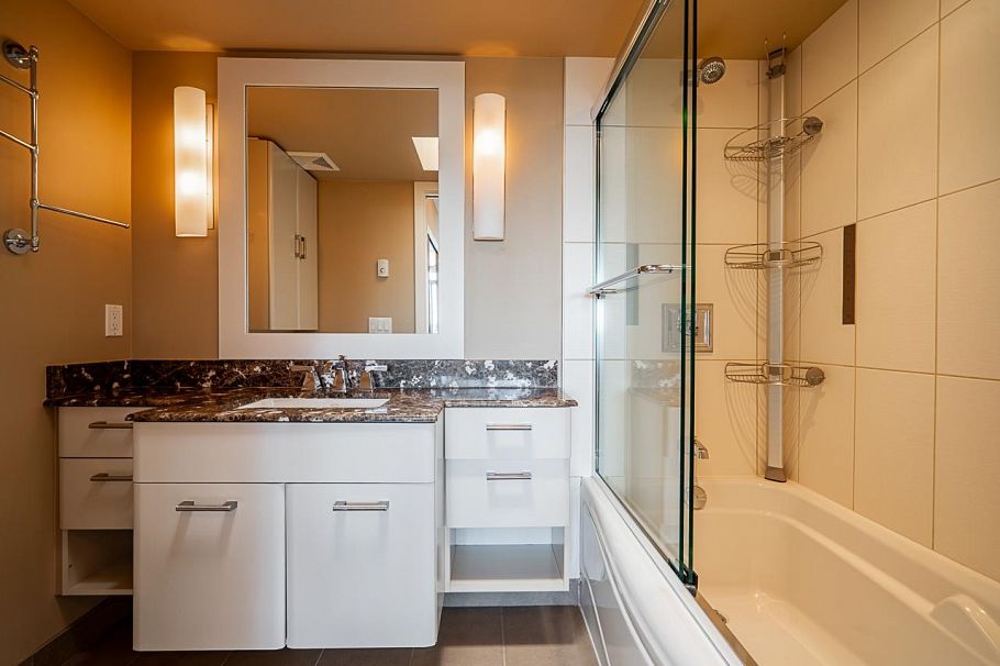 PH3 683 W Victoria Park North Vancouver, BC - 27