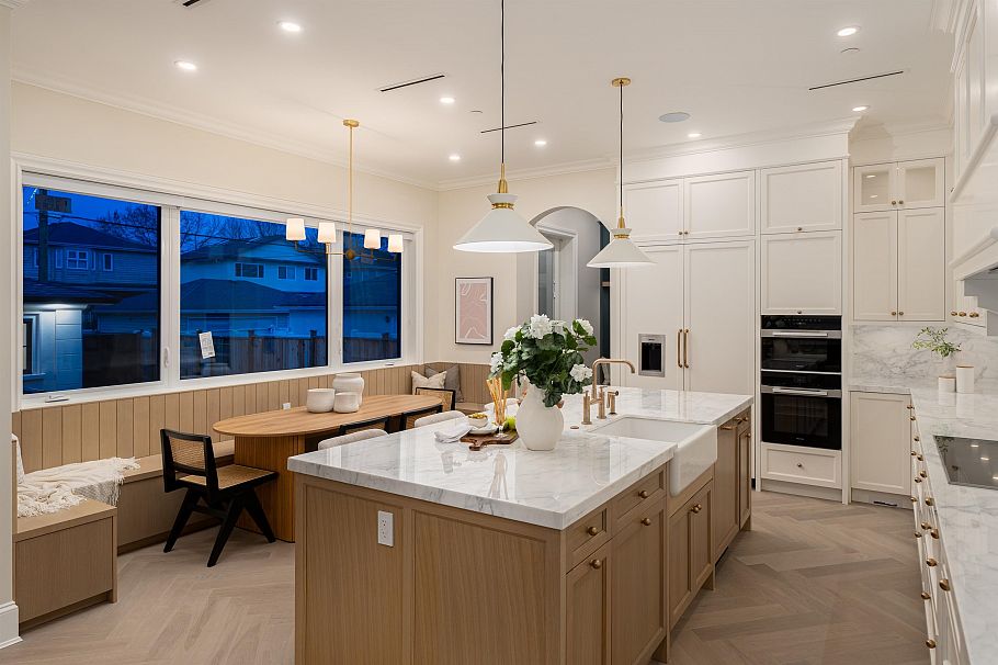 2181 W 20th Avenue Vancouver, BC - 5