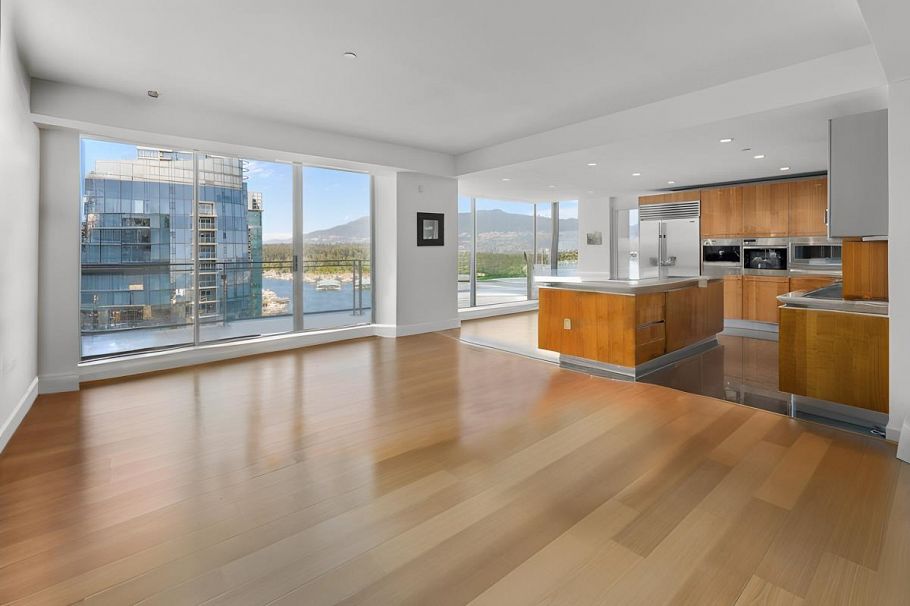 2101 1169 W Cordova Street Vancouver, BC - 23