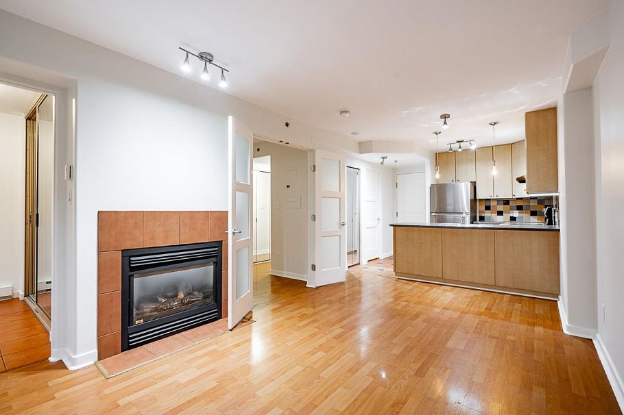 311 819 Hamilton Street Vancouver, BC - 13