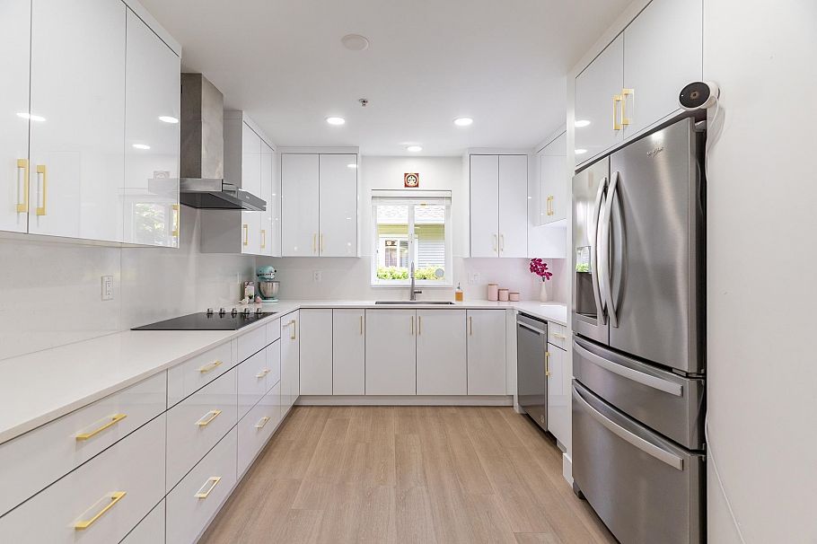 2 1233 W 16th Street North Vancouver, BC - 15