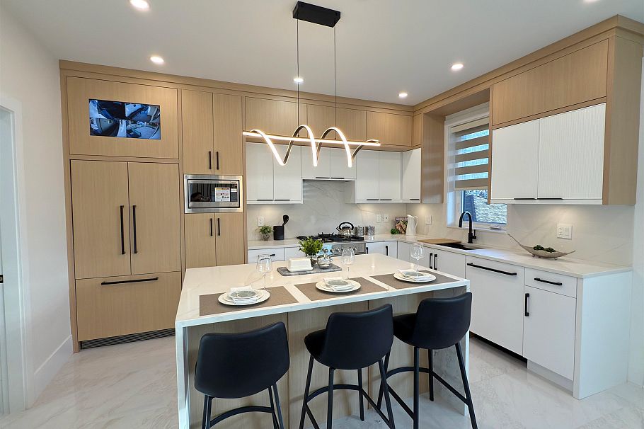 1554 W 66th Avenue Vancouver, BC - 4