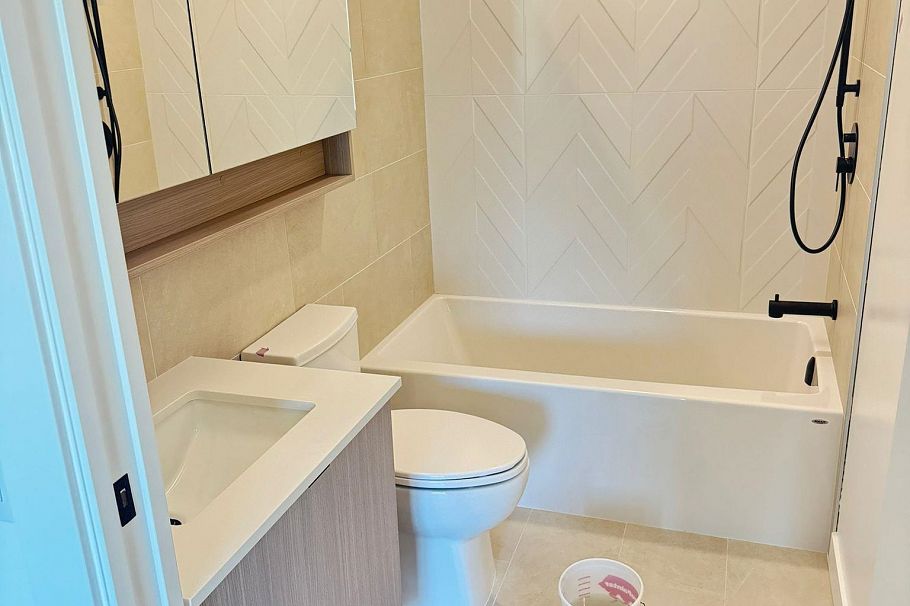 504 2268 E Broadway Street Vancouver, BC - 6