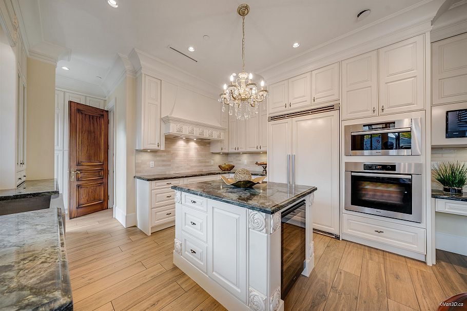 1332 W 47th Avenue Vancouver, BC - 11