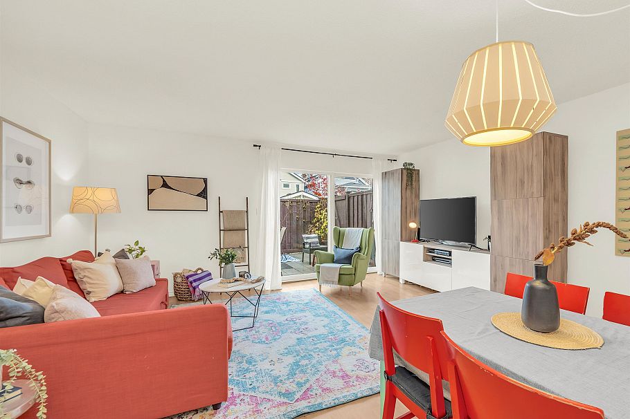 12 1255 E 15th Avenue Vancouver, BC - 1