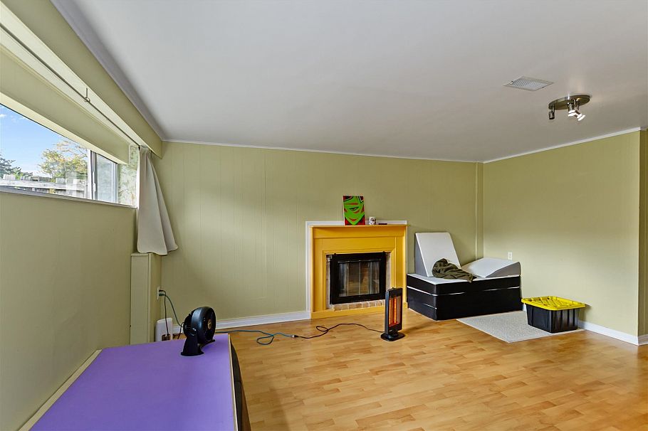 1615 Adanac Street Vancouver, BC - 19