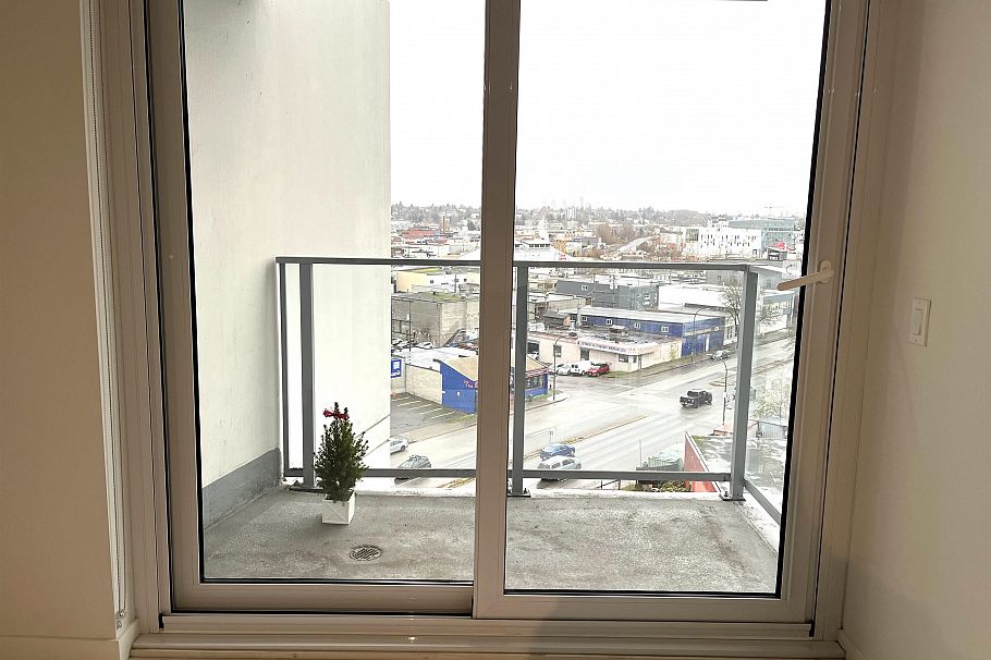 911 180 E 2ND AVENUE, Vancouver BC V5T 0K4 Vancouver, BC - 5