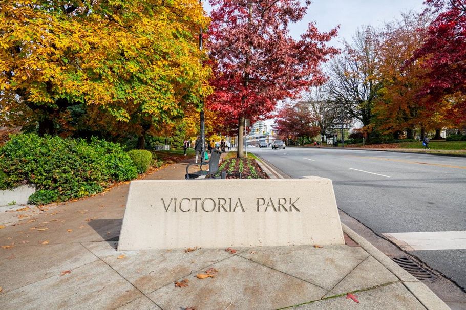 323 E Keith Road North Vancouver, BC - 26