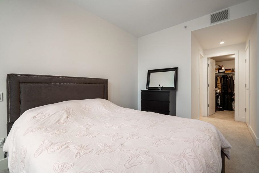 303 2375 Emery Court North Vancouver, BC - 16