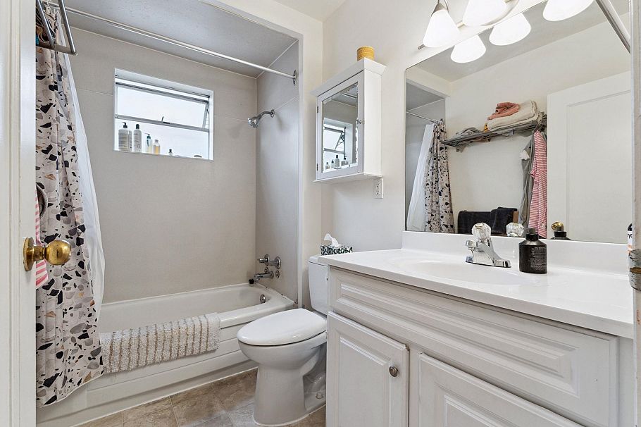 2846 Trinity Street Vancouver, BC - 8