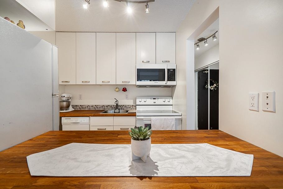 101 550 E 7th Avenue Vancouver, BC - 21