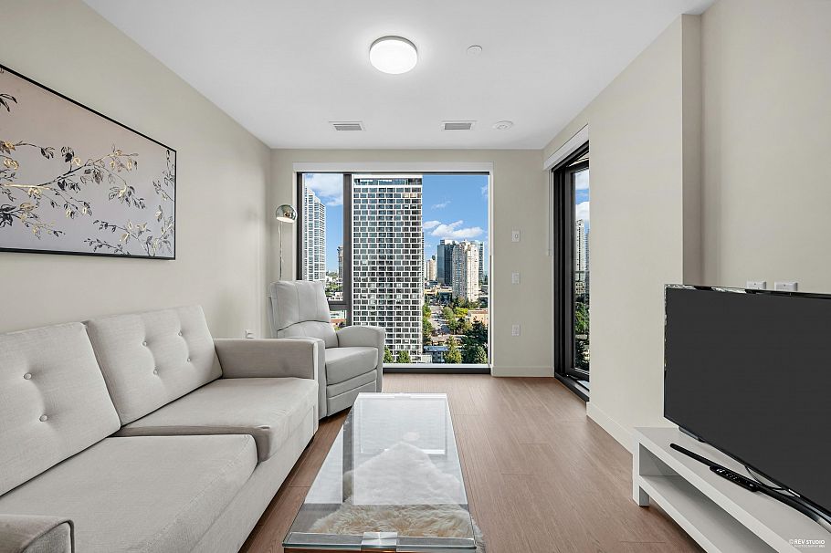 1601 5987 Wilson Avenue Burnaby, BC - 2