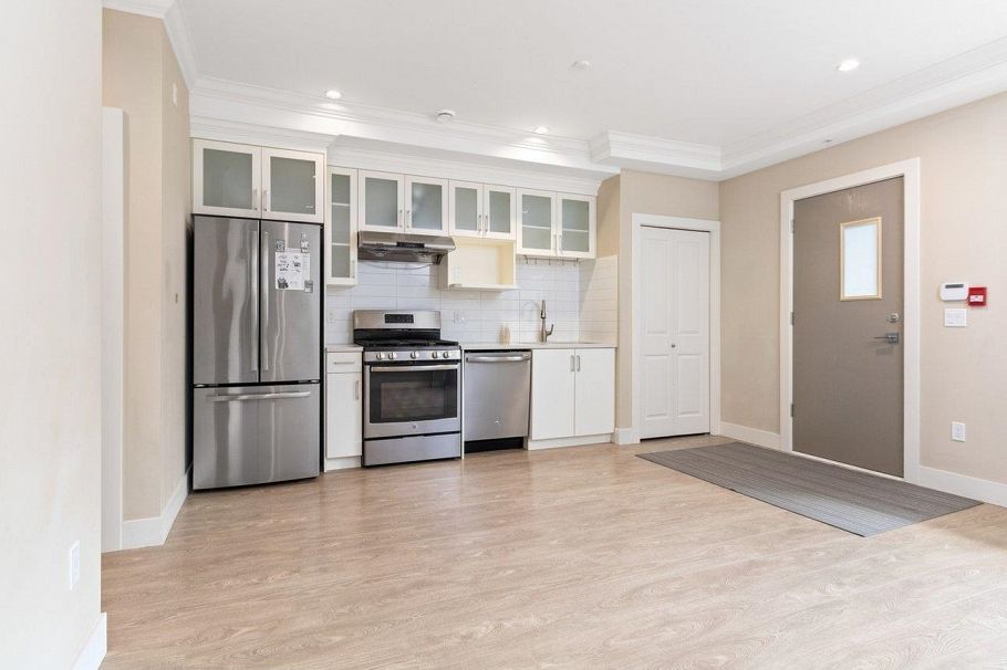 102 4577 Slocan Street Vancouver, BC - 7