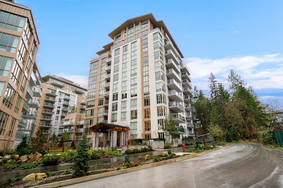 303 2375 Emery Court North Vancouver, BC - 36