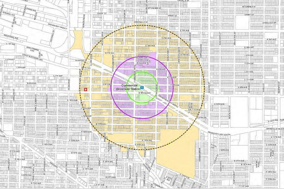 1237 E Broadway Vancouver, BC - 9