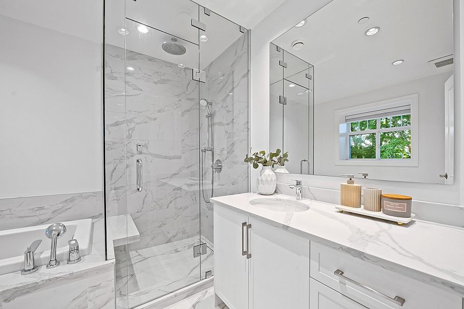 3941 W 19th Avenue Vancouver, BC - 22